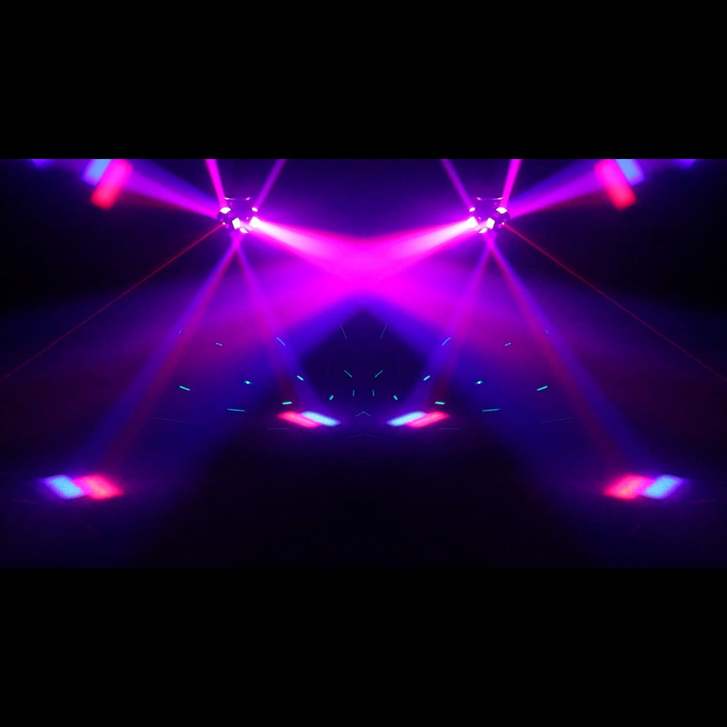 Janus dual-head moving light RGBW beam effect